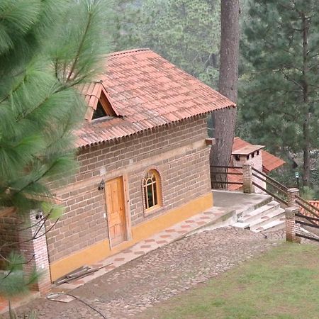 Bosque La Luna Villa Mazamitla Eksteriør bilde